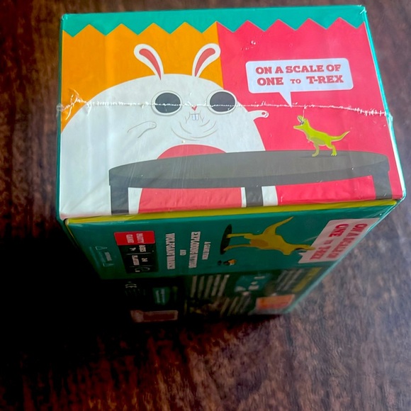NEW On a Scale of One to T-Rex Party Game - Picture 4 of 4